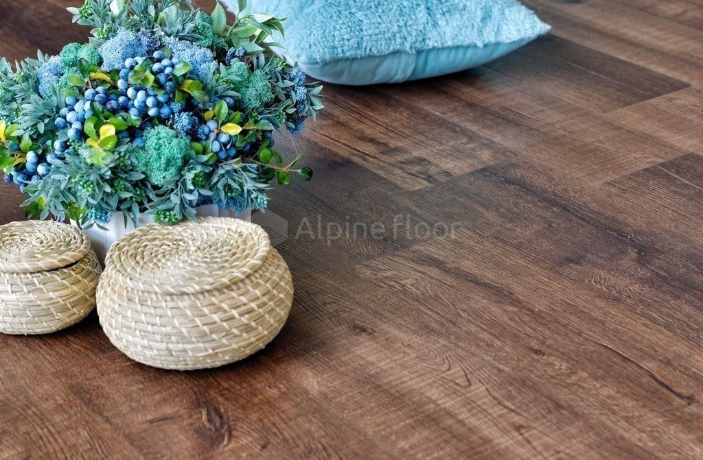 Замковая ПВХ плитка "Alpine Floor" Дуб Мокка Синхронное тиснение  (1220*183*6мм) — купить в Екатеринбурге